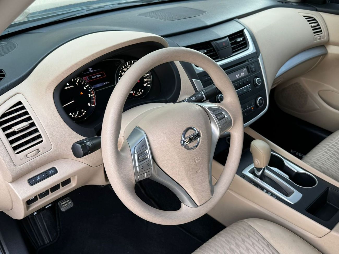 نيسان ألتيما S خليجي صبغ وكاله