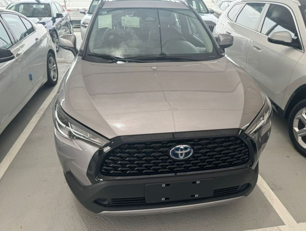 Toyota Corolla Cross 2.0L HYBRID FULL OPTION LEATHER SEATS SUNROOF 2025