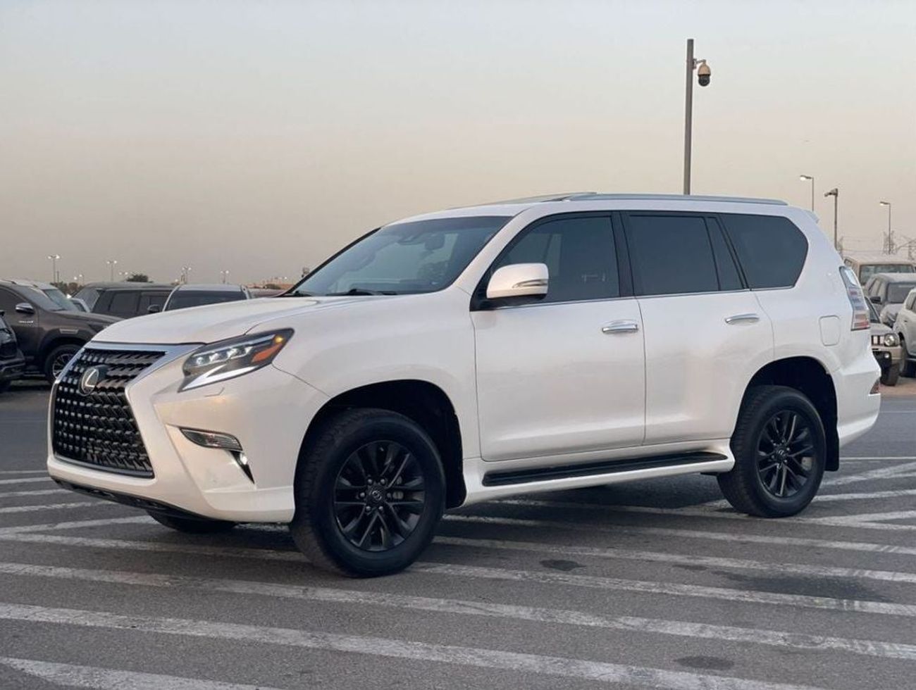 لكزس GX 460 2023 Lexus GX460 Luxury Platinum Full Option - 4.6L V8 - AWD 4x4 - Full Red 7 Seater - Radar & Senso