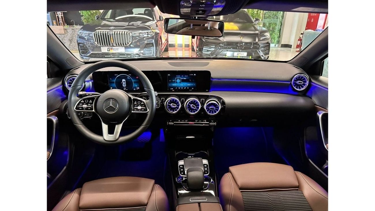 Mercedes-Benz A 200 Premium 2018 Mercedes-Benz A200 GCC is a stylish and dynamic hatchback that offers a blend of luxury