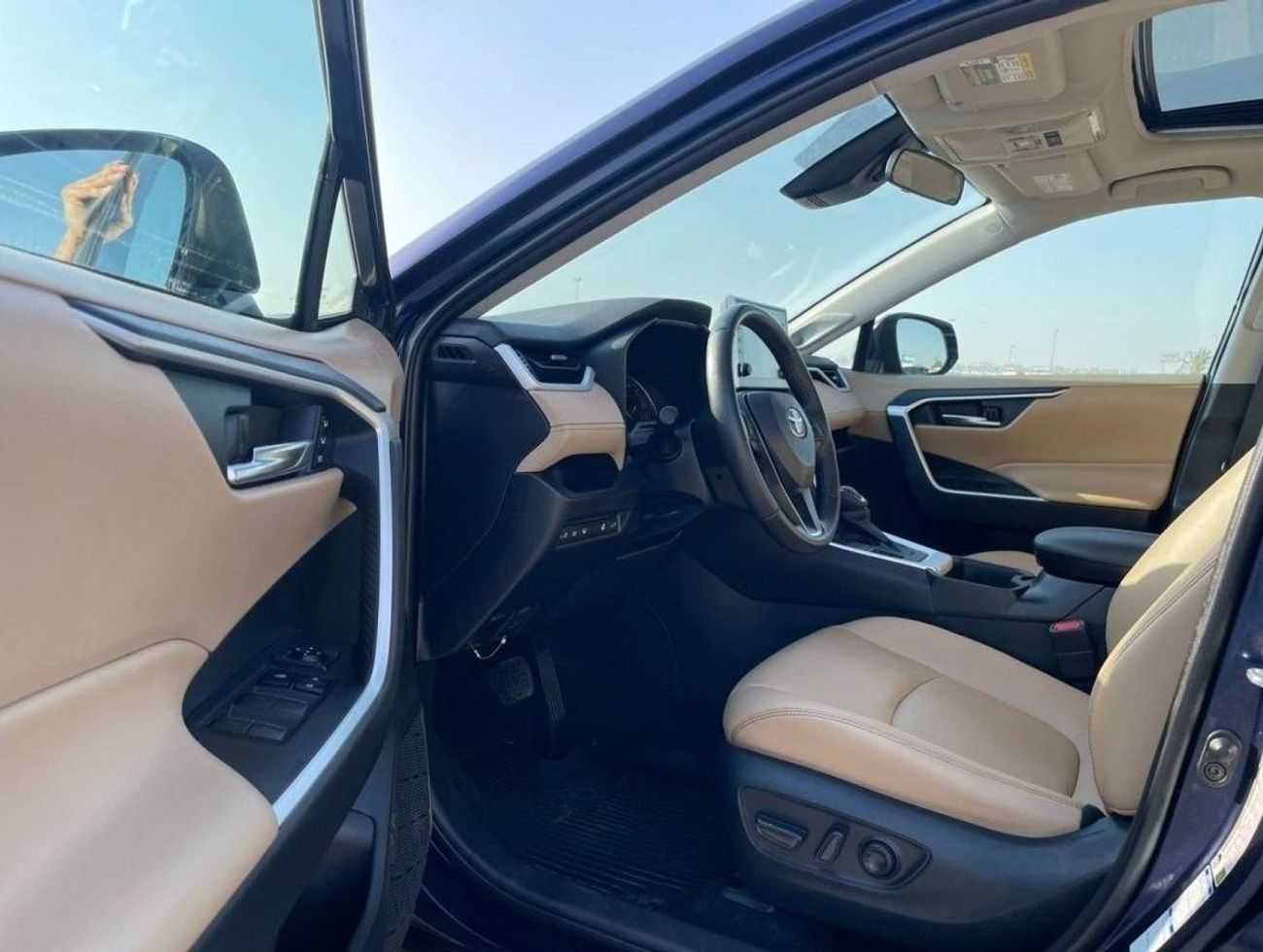 Toyota RAV4 2022 Toyota Rav4 XLE Premium Full Option - 2.5L V4 - 4x4 AWD -