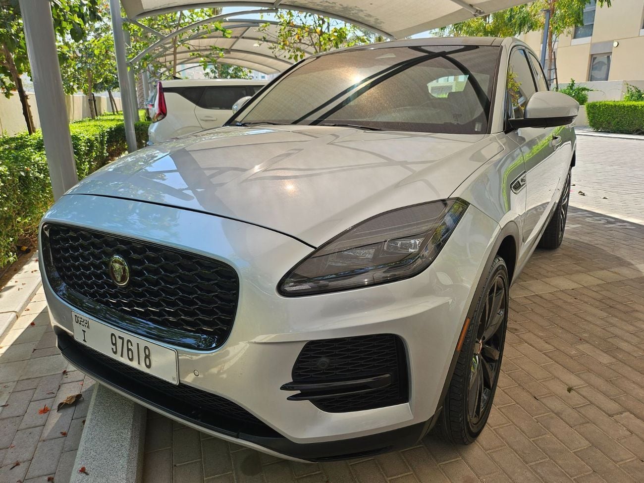 Jaguar E Pace R-Dynamic  P200 2.0L Unbeatable Deal! Near-New 2022 Jaguar E-Pace R-Dynamic P200 | 1st Owner | 35,30