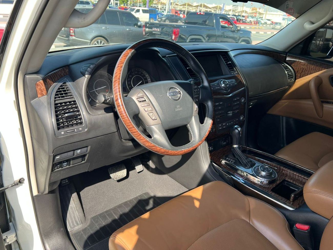 نيسان باترول LE Platinum 5.6L