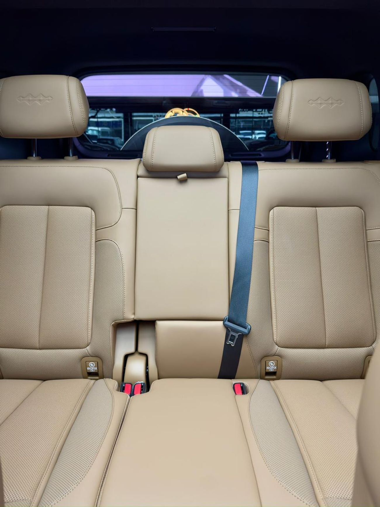 BYD Leopard 5 Leopard 5 2025 white color