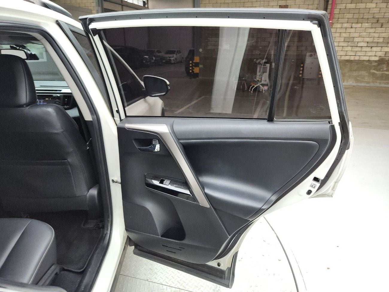 تويوتا راف ٤ 2018 TOYOTA RAV4 (G) 2.5
