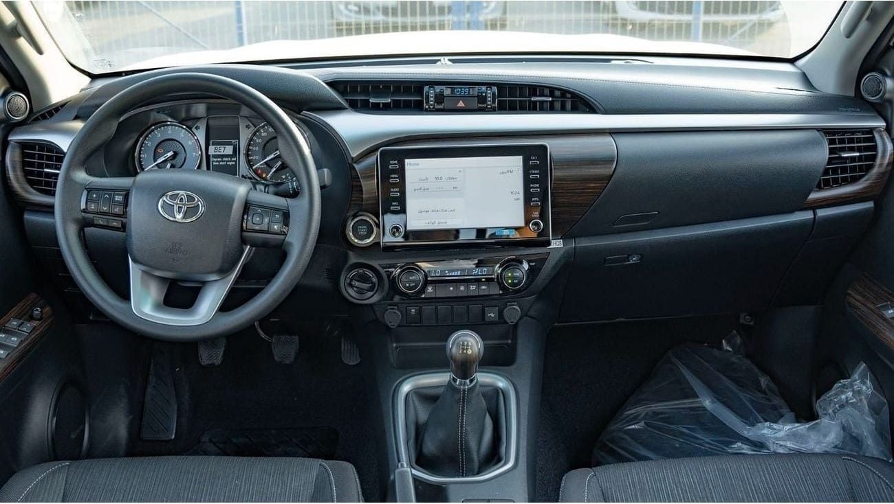 تويوتا هيلوكس 2024 Toyota Hilux DC 2.7L Petrol MT - Red Interior