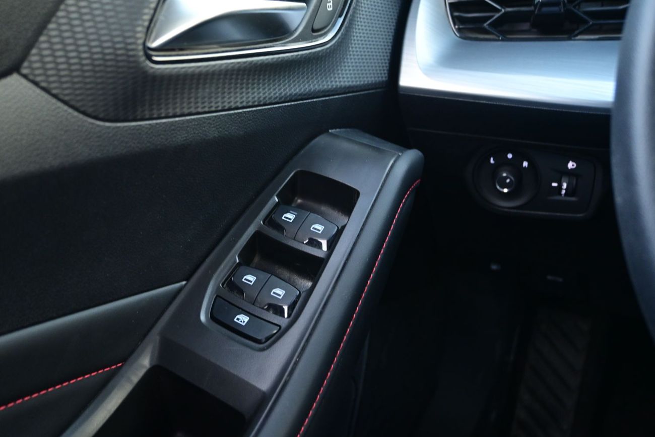 MG 5 MG5 1.5L, Manual Petrol, Model 2025 Color White