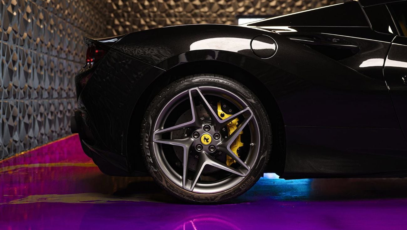 Ferrari F8 Spider Ferrari F8 Spider 2021