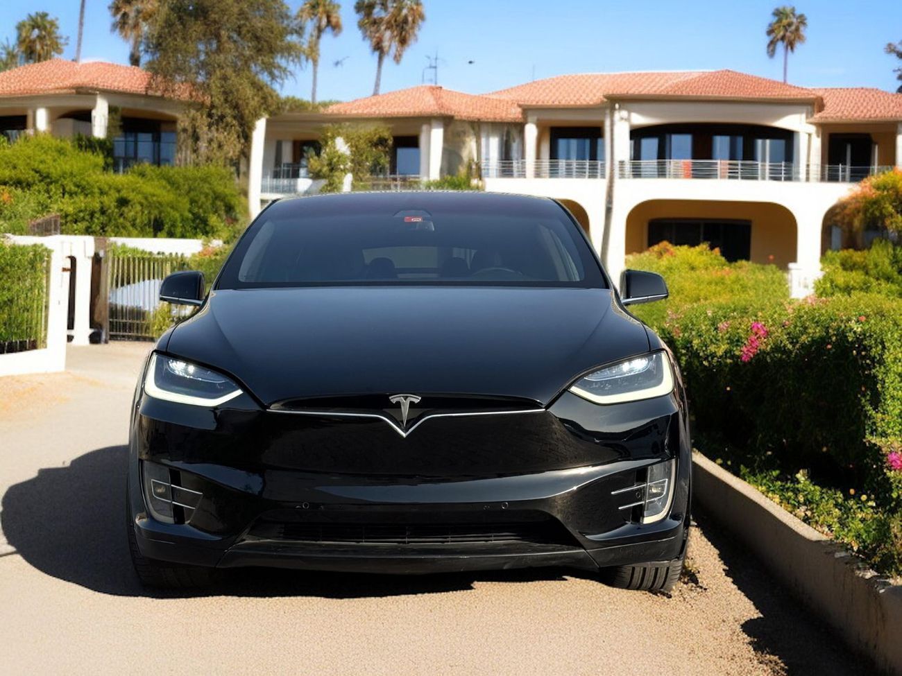 Tesla Model X 75D | 2017 | GCC SPECS | ENHANCED AUTOPILOT | AED 1,360 per month