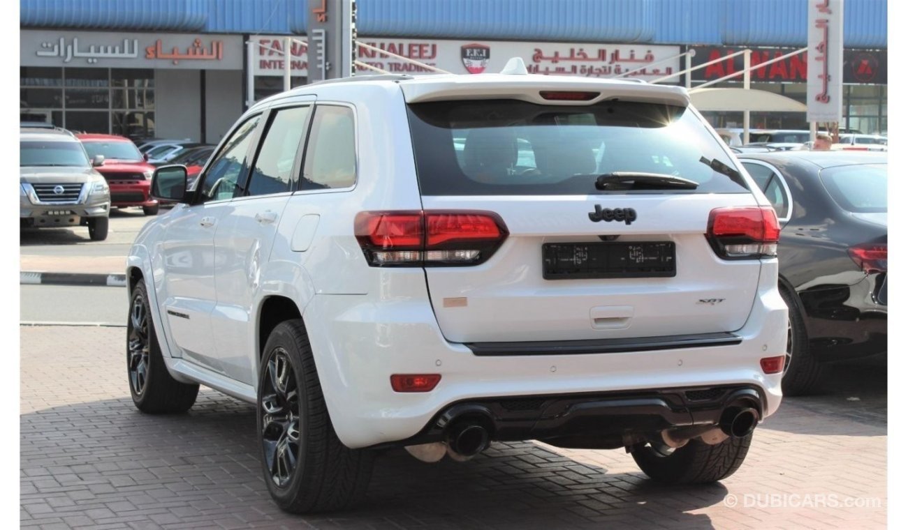 Jeep Grand Cherokee SRT 2015 GCC WITH 2 YEARS WARRANTY