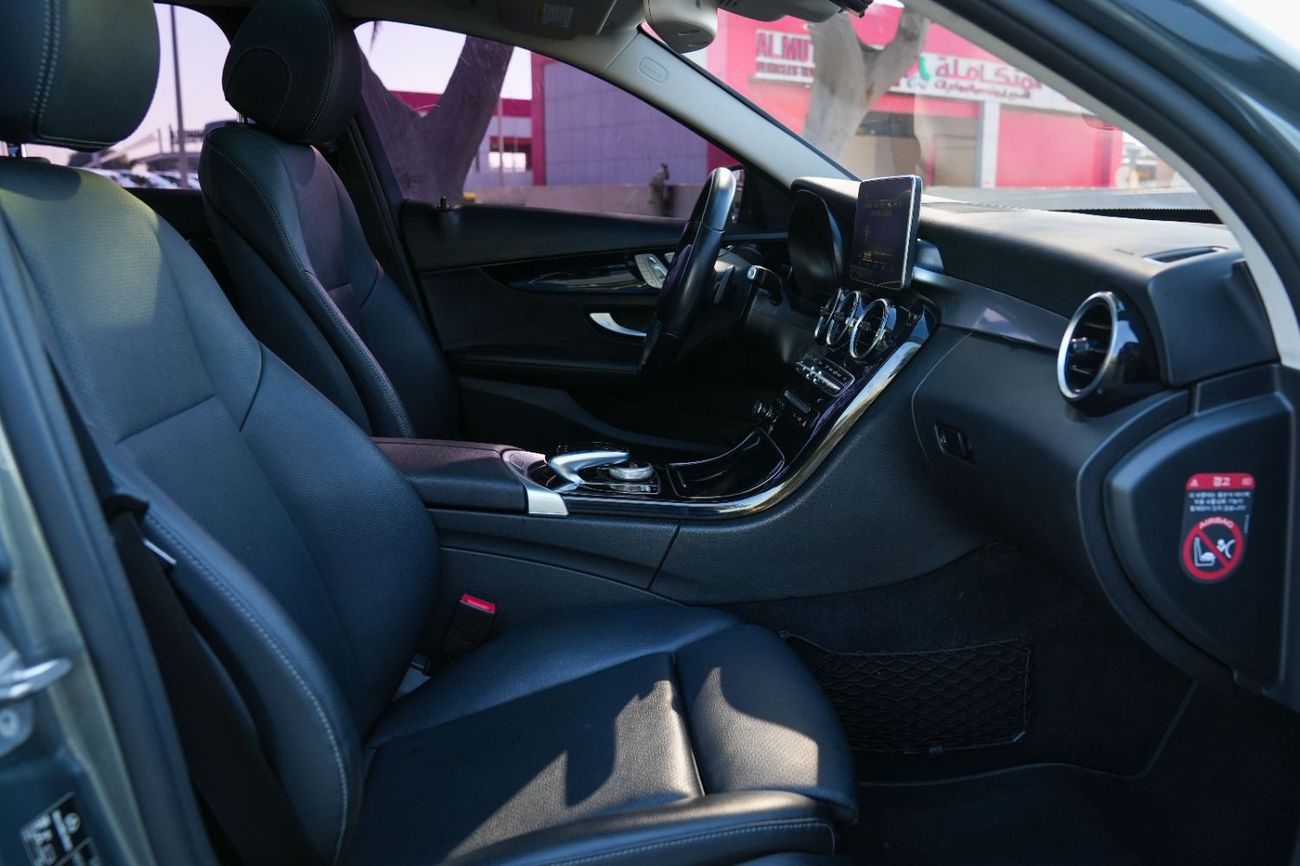 Mercedes-Benz C 200 2018 KOREAN SPECS!! NO PAINT!! NO ACCIDENT!!