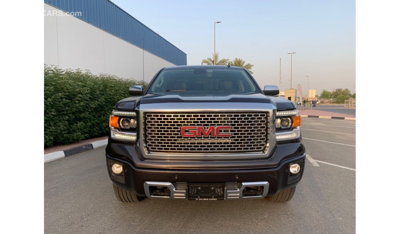 جي أم سي سييرا Denali 6,2 4WD V8. GCC