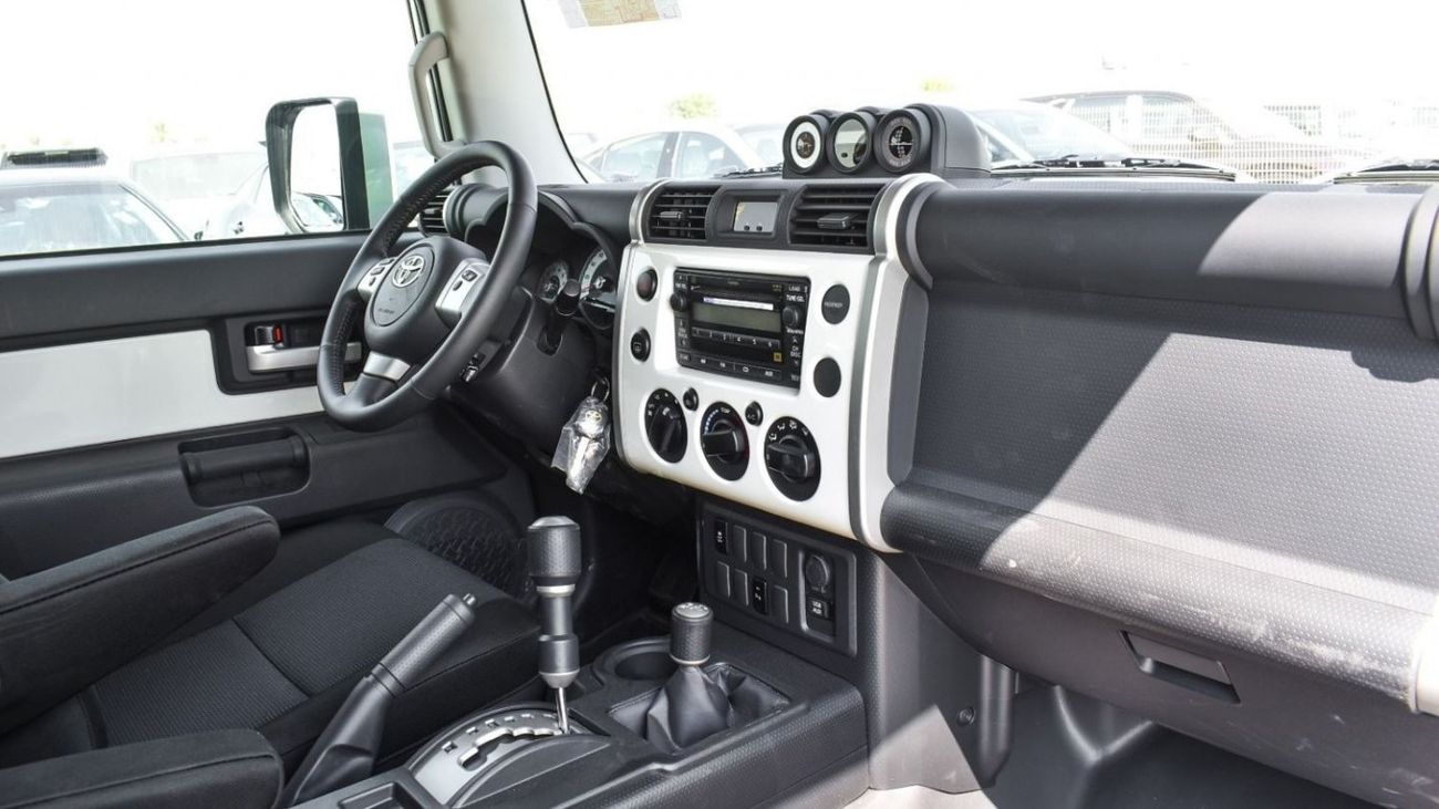 Toyota FJ Cruiser TOYOTA_FJ_CRUISER_2023_4.0L_JBL_SYSTEM