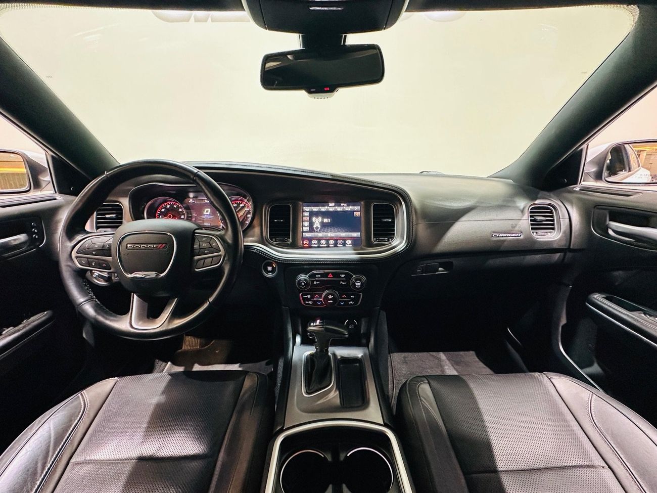 Dodge Charger SXT Plus 3.6L