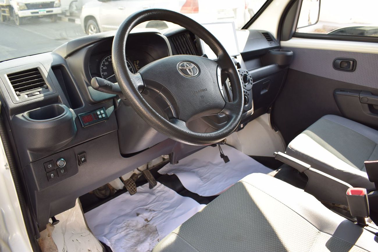 Toyota Lite Ace Chiller Van