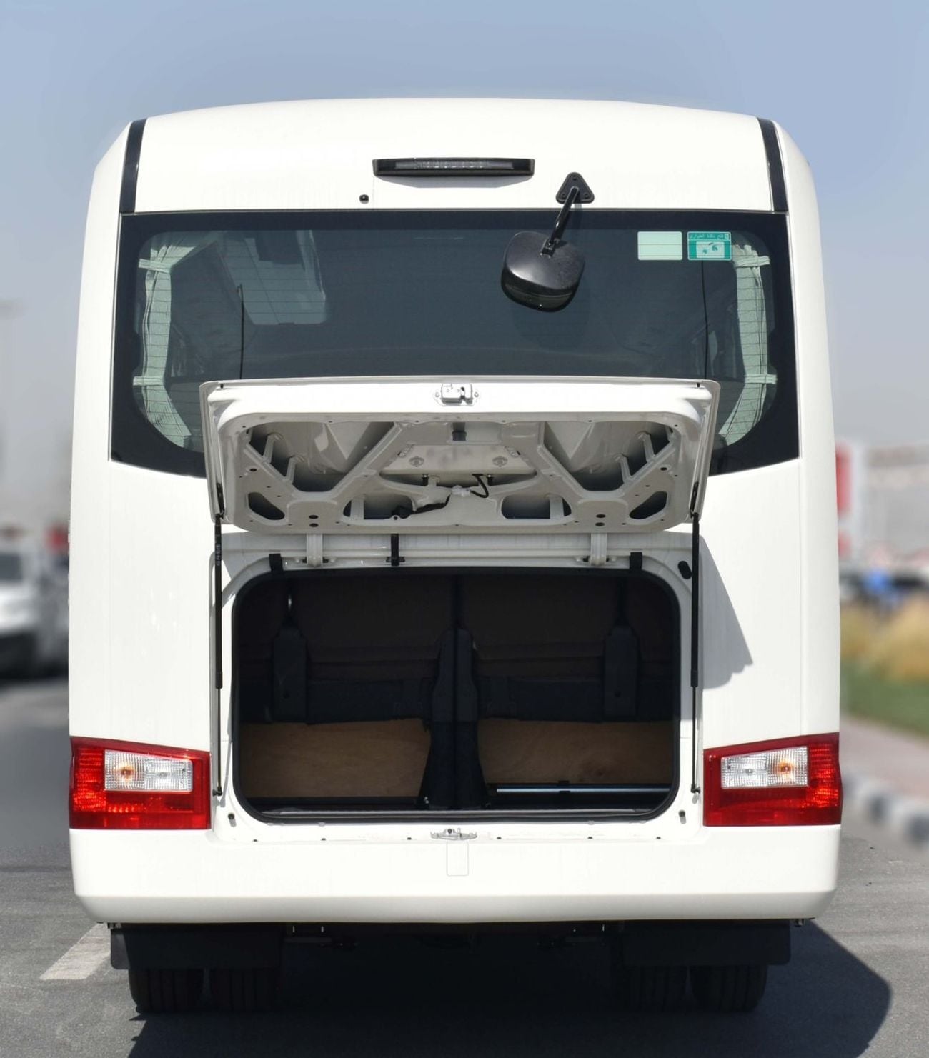 Toyota Coaster 2.8L TURBO DIESEL A/T
