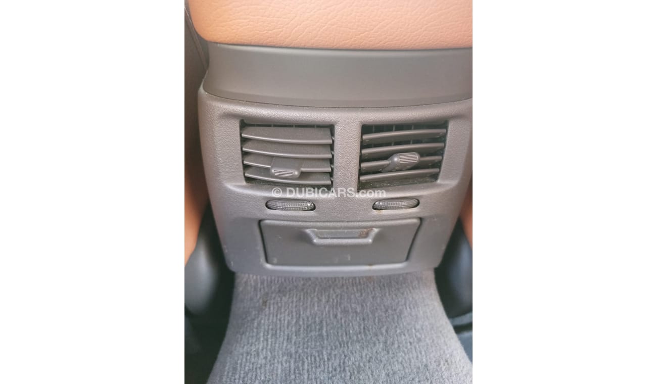 Lexus IS250 2010 model, American specifications, leather hatch, cruise control, alloy wheels, sensors, Android s