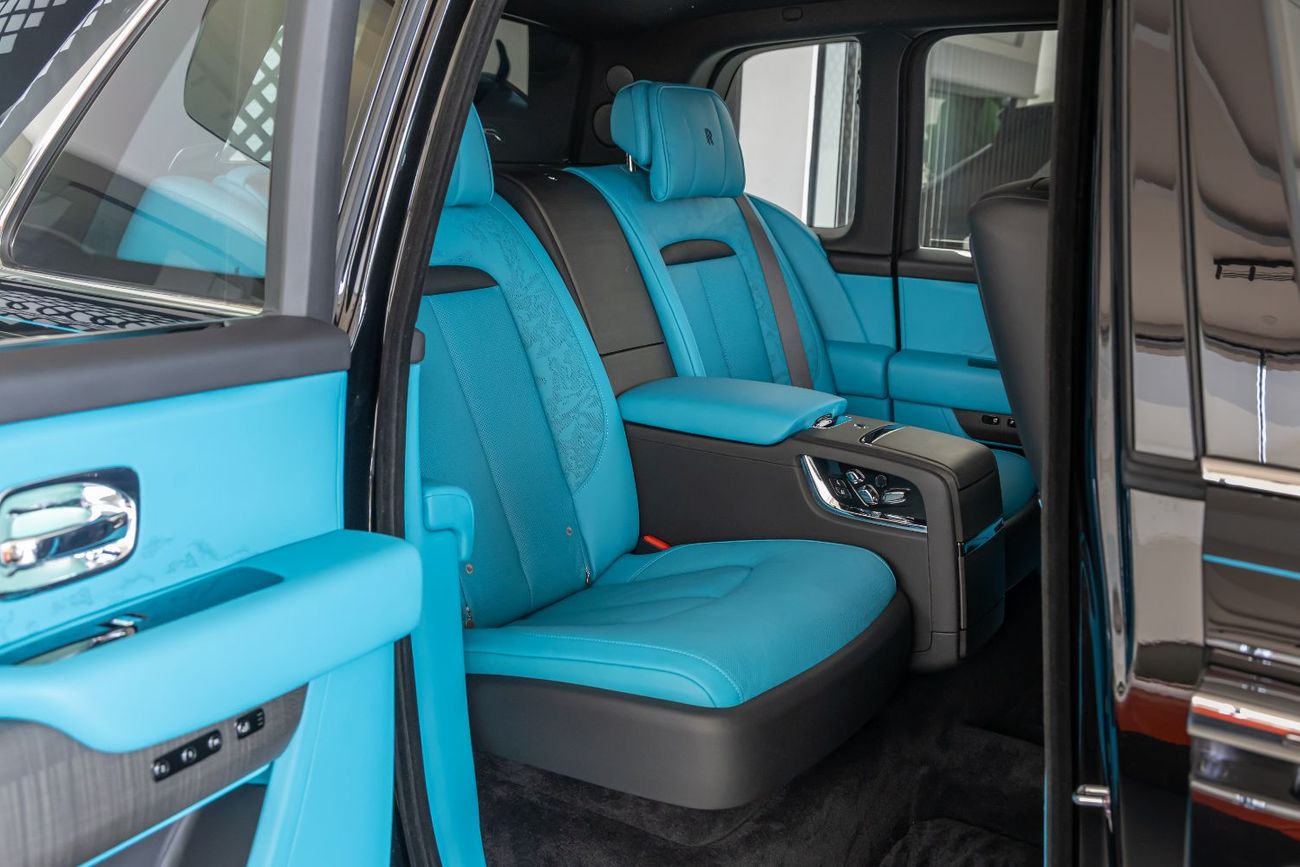 Rolls Royce Cullinan ROLLS-ROYCE CULLINAN | WARRANTY AVAILABLE PITSTOP 360AGMC | SILVER BADGE | BESPOKE TURQUOISE LEATHER