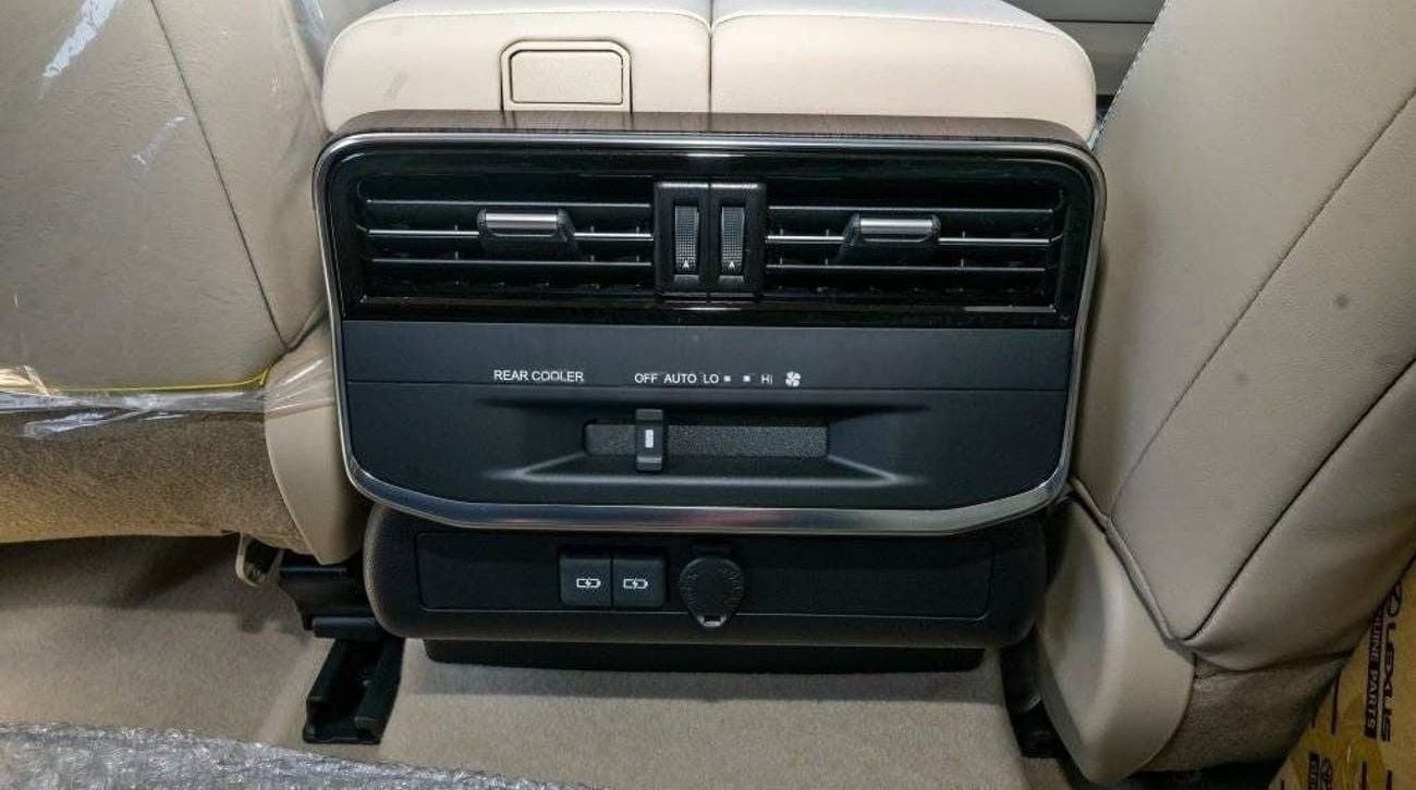 تويوتا لاند كروزر GXR2 3.5L TOYOTA LAND CRUISER GXR 3.5L PETROL TWIN TURBO 2025