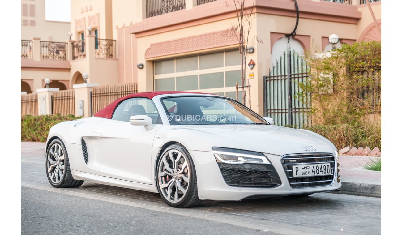 Used Audi R8 2015 for sale in Dubai - 123808