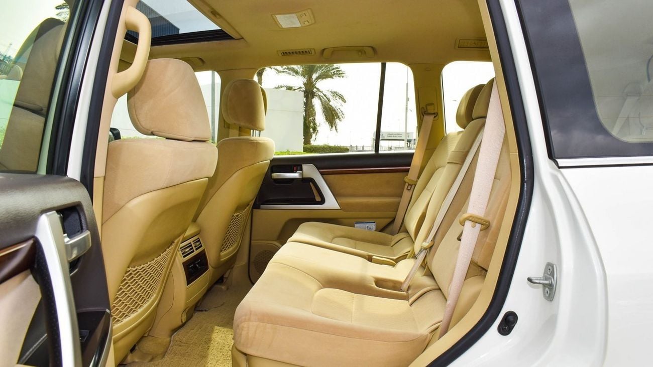 Toyota Land Cruiser EXR 5.7 V8