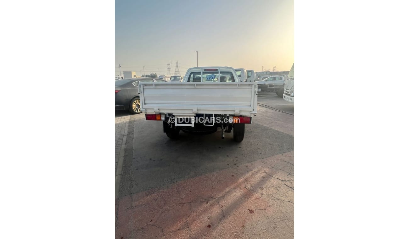 Isuzu DMax Isuzu D Max Open Side 2.5 cc