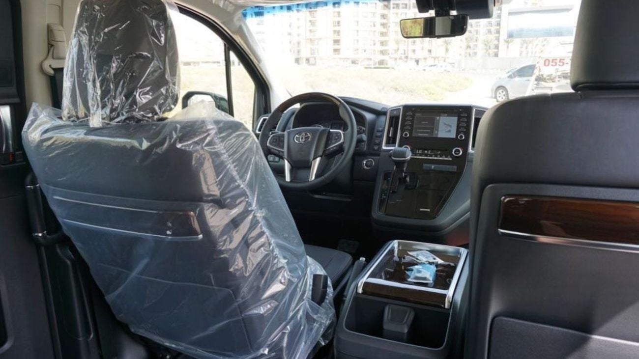 تويوتا جرافينا PREMIUM 3.5L V6, 24-valve DOHC with Dual VVT-i. 6 Seats . 5 Doors