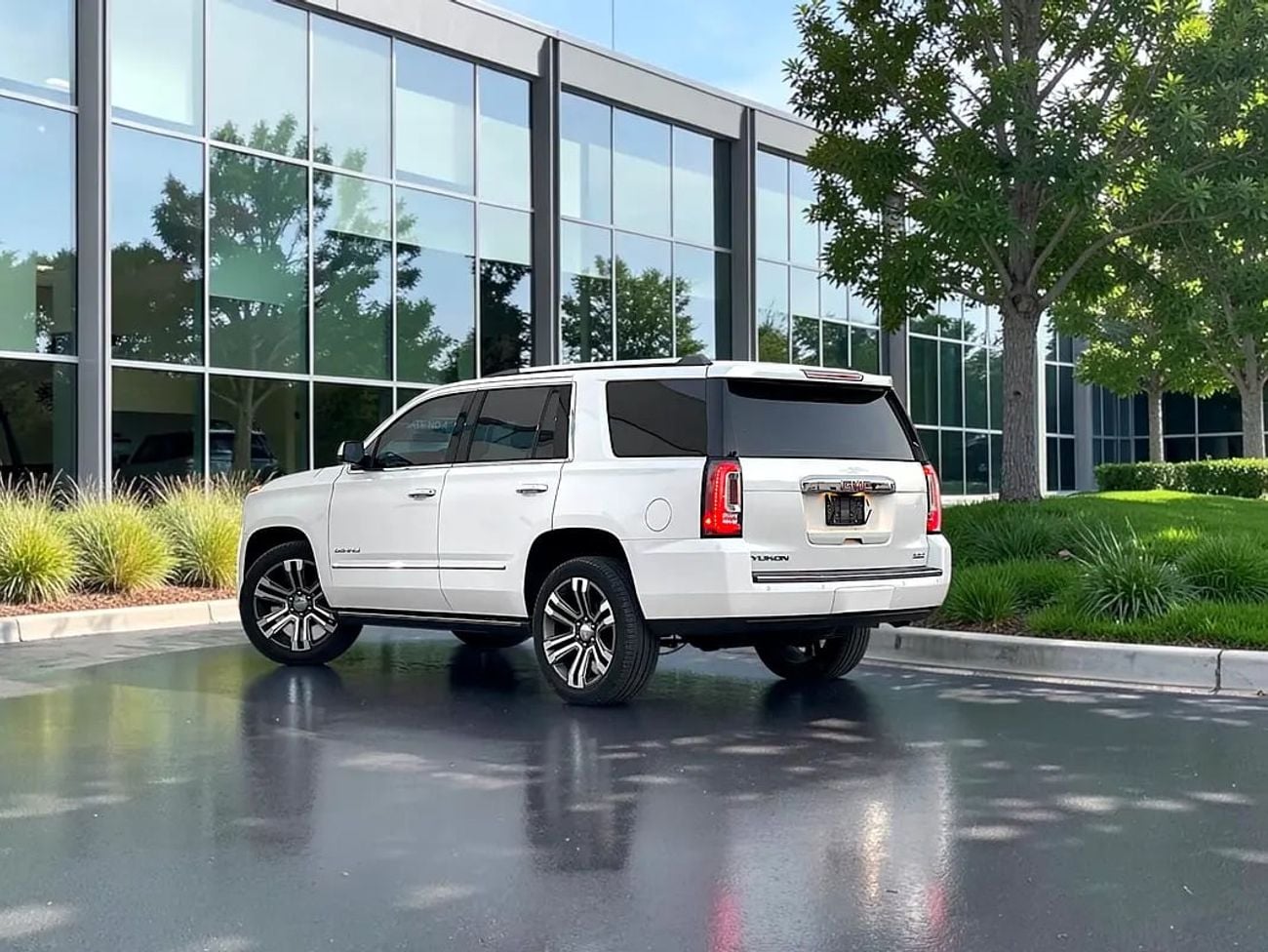 جي أم سي يوكون 2,300 P.M | Denali GCC Specs - Pristine Condition Original paint