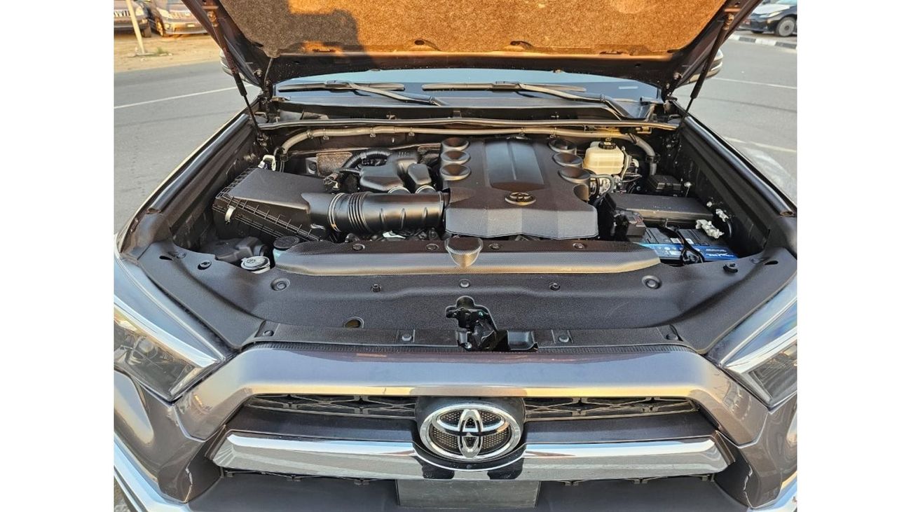 Toyota 4Runner “Offer”2021 Toyota 4Runner Limited Edition Full Option - 7 Seater - 4x4 AWD - 4.0L V6 /  UAE PASS