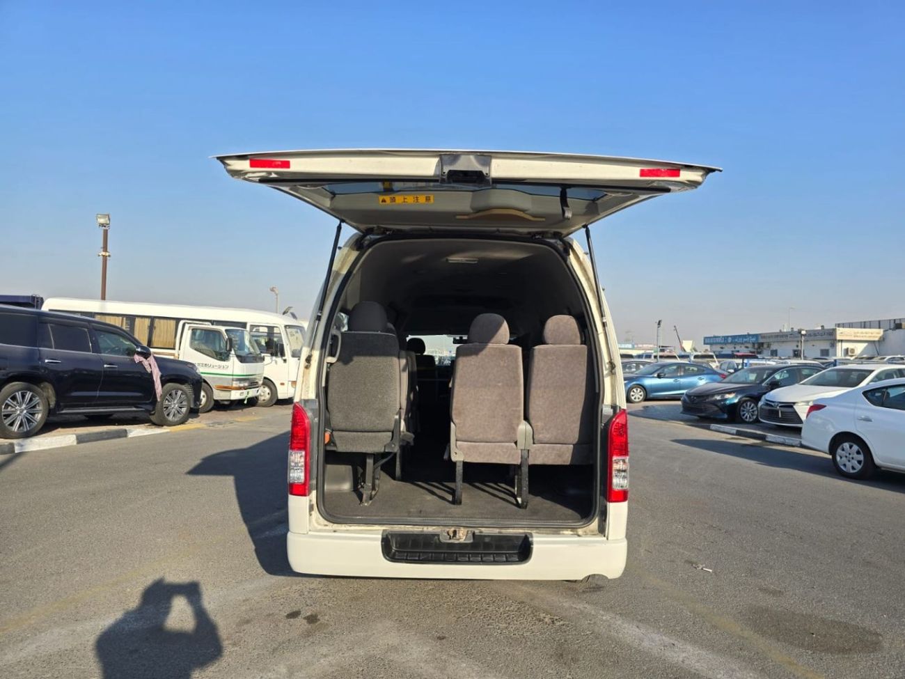 تويوتا هاياس TOYOTA HIACE COMMUTER VAN RHD 2014 MODEL 3.0 L DIESEL AUTOMATIC(PM19787)