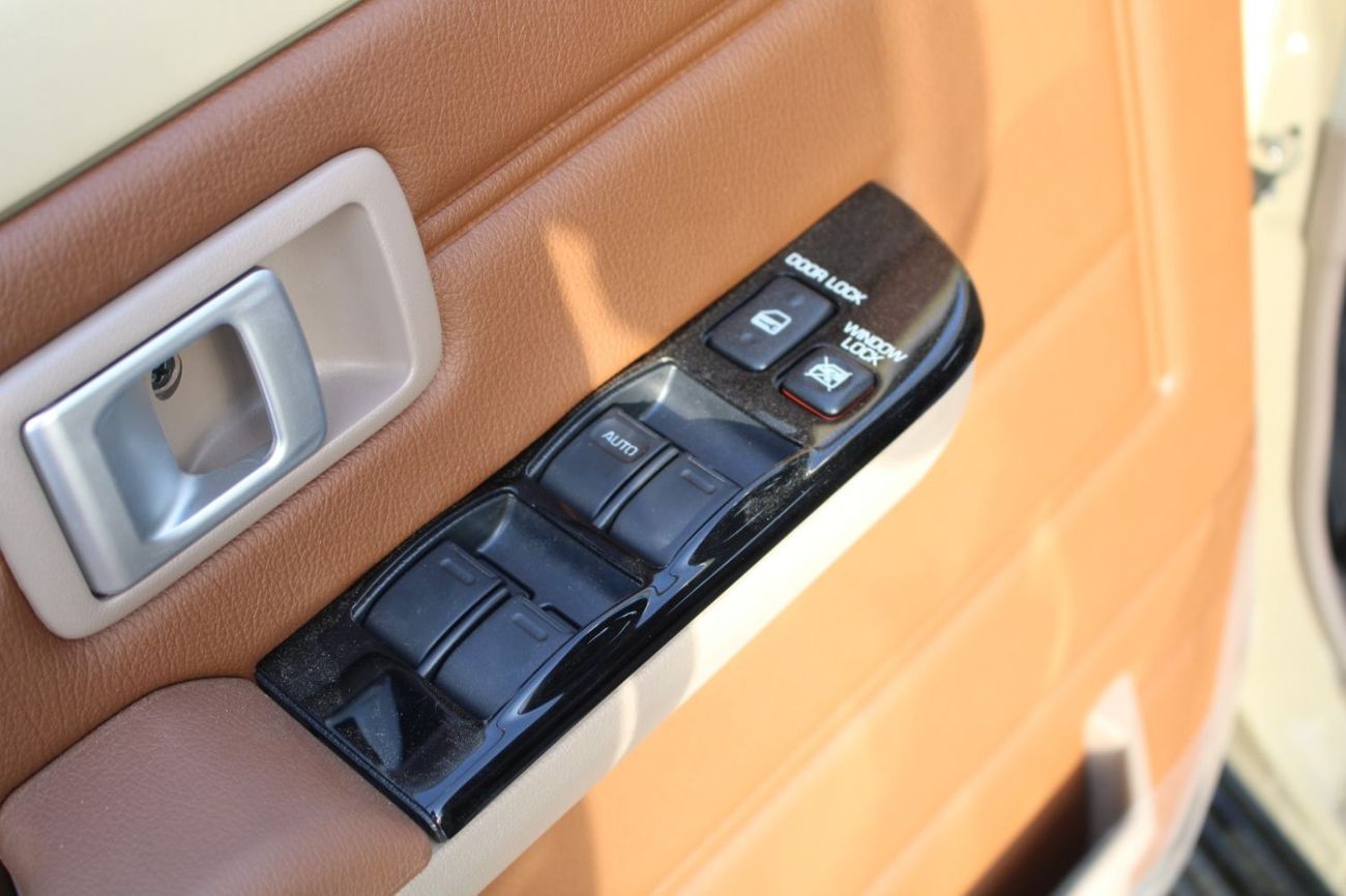 تويوتا لاند كروزر بيك آب TOYOTA LANDCRUISER 79 2.8L DIESEL DOUBLE CAB 4WD LX-Z AUTO