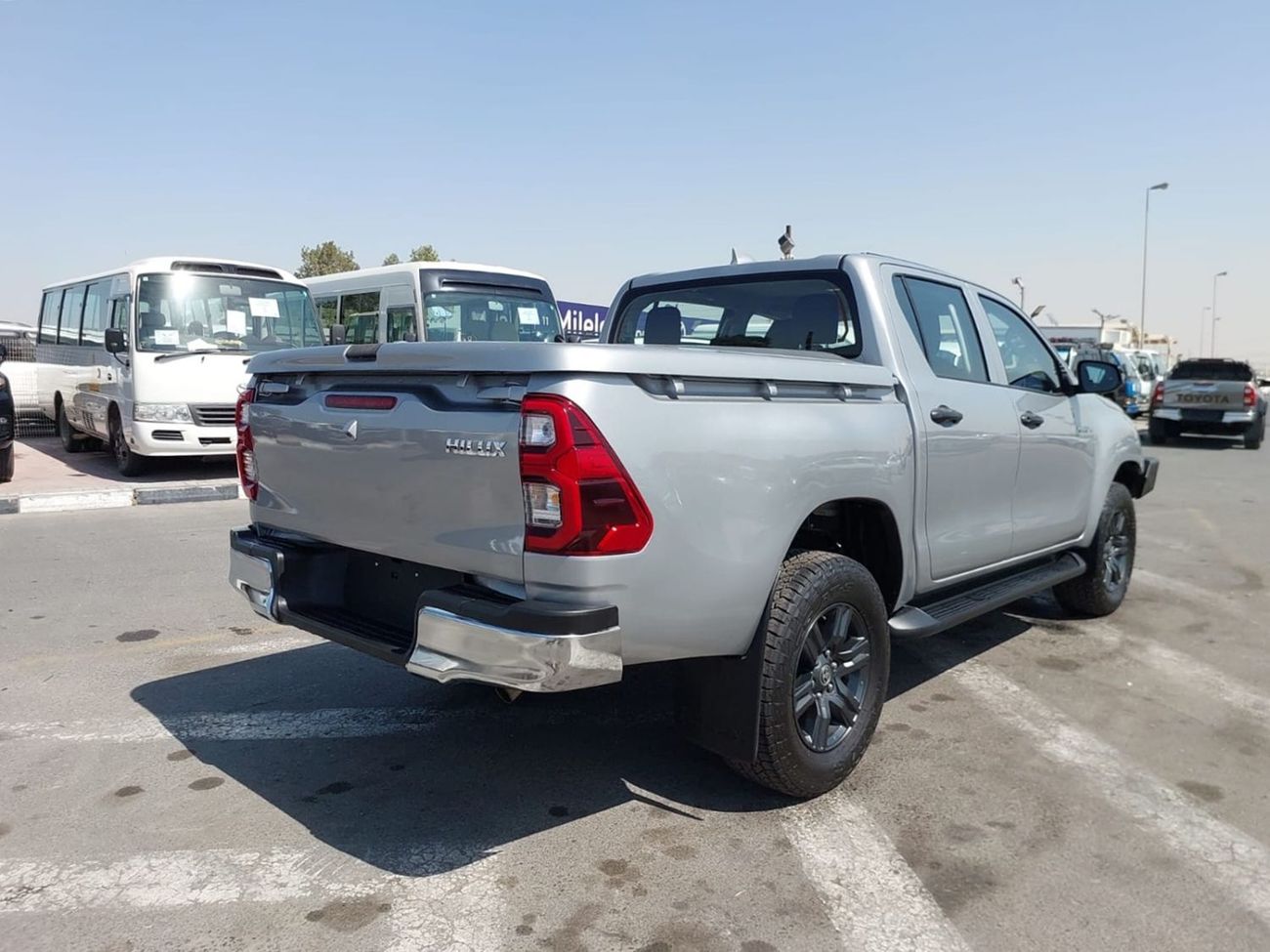 Toyota Hilux (RAMADAN OFFER) TOYOTA HILUX PICKUP RHD 2023 MODEL 2.4 L DIESEL MANUAL(PM52405)