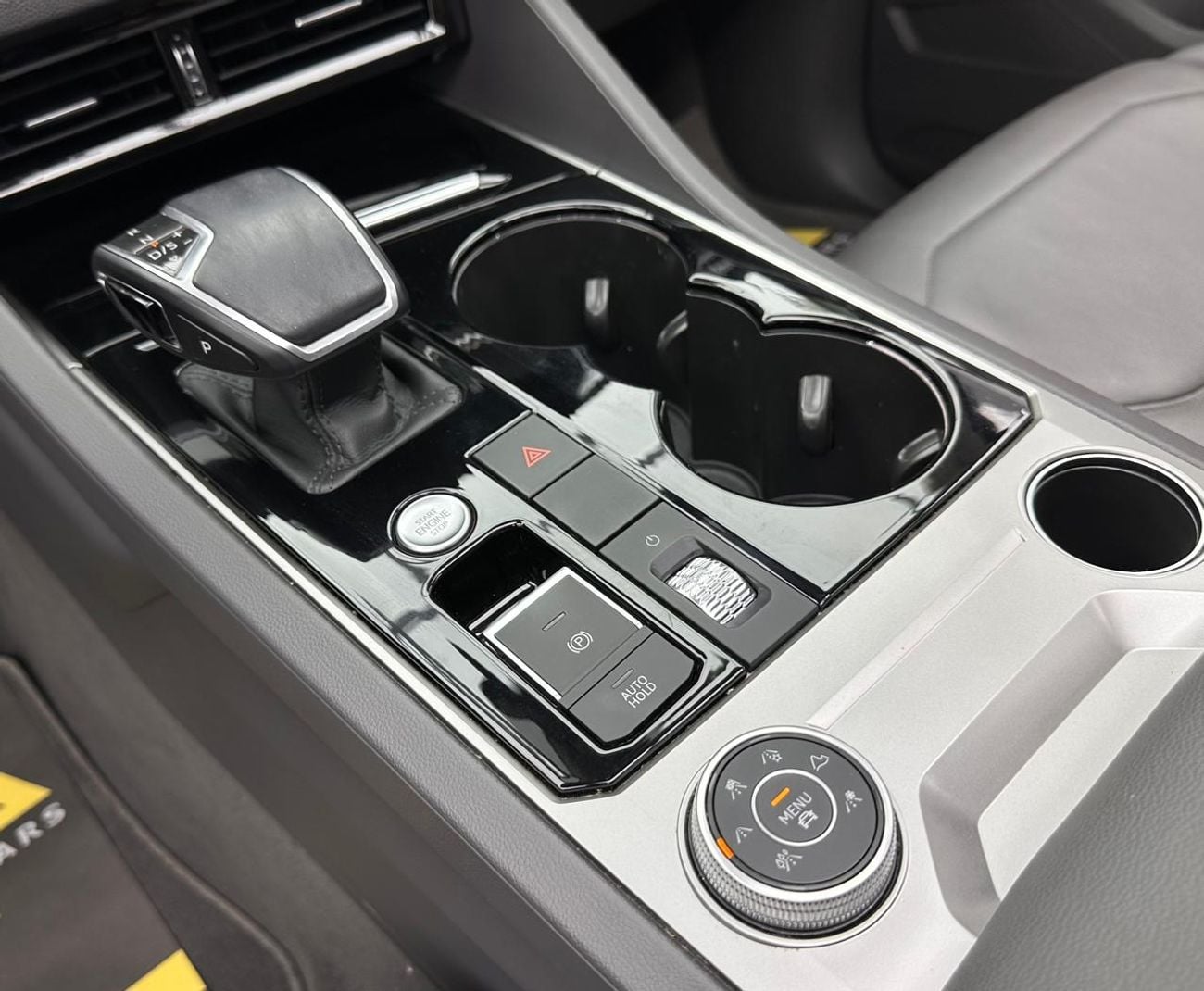 فولكس واجن طوارق 2022 Volkswagen Touareg Atmosphere, Feb/2027 Volkswagen Warranty, Volkswagen Full Service History, G