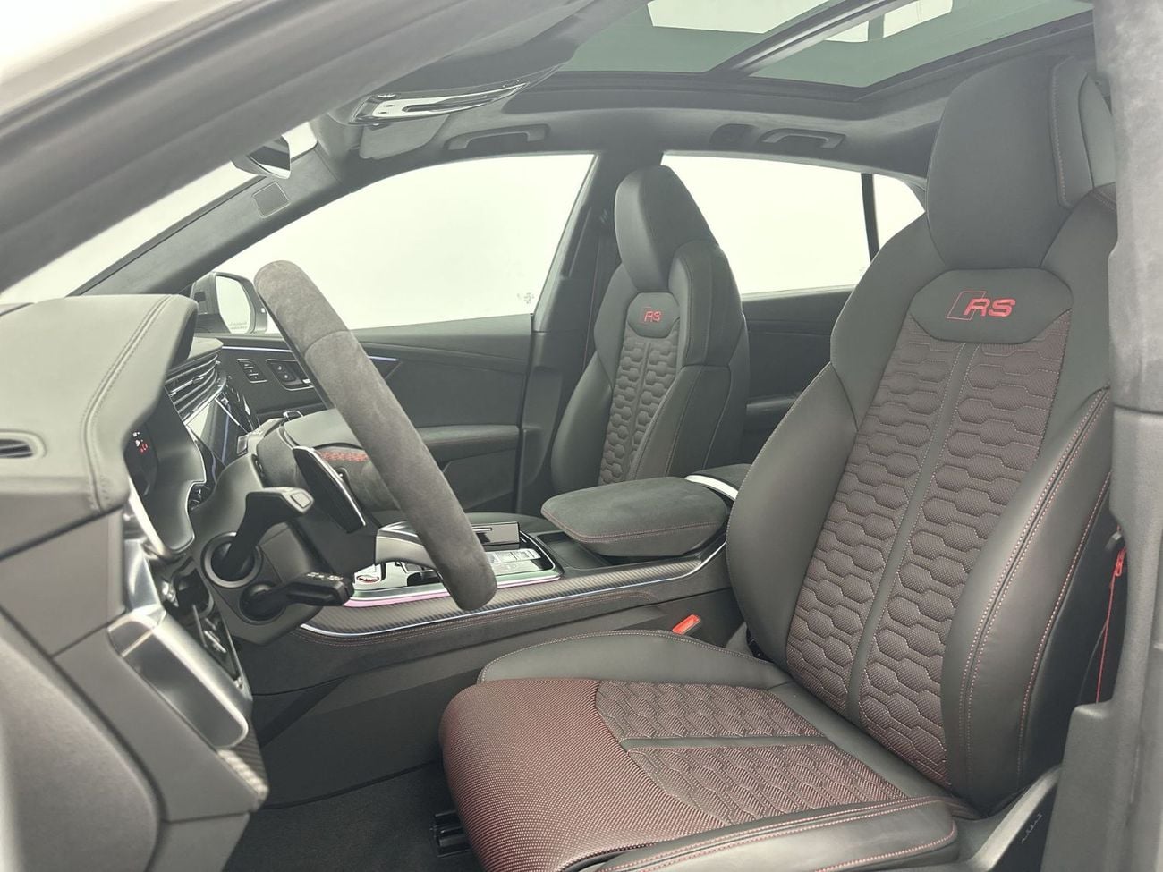 أودي RSQ8 RS Q8 SUV Performance 640hp Carbon Edition (Ref# 23677)