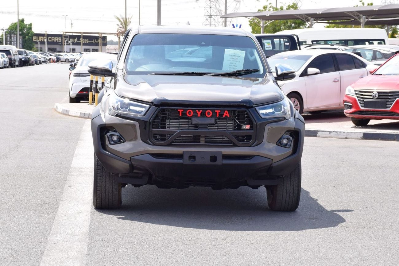 Toyota Hilux GR SPORT 4X4 DIESEL 2.8L KING CAB (Export Only)