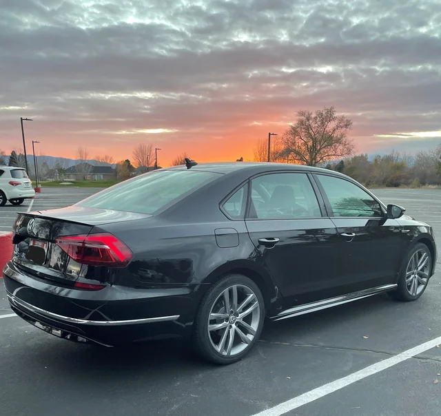 Volkswagen Passat exterior - Rear Left Angled