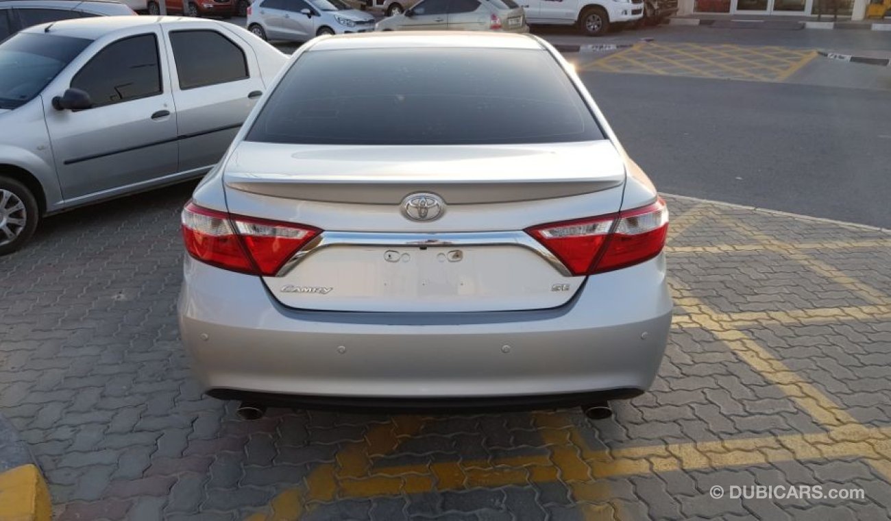 Toyota Camry 2016 Model Se  2nd options Gulf specs clean car