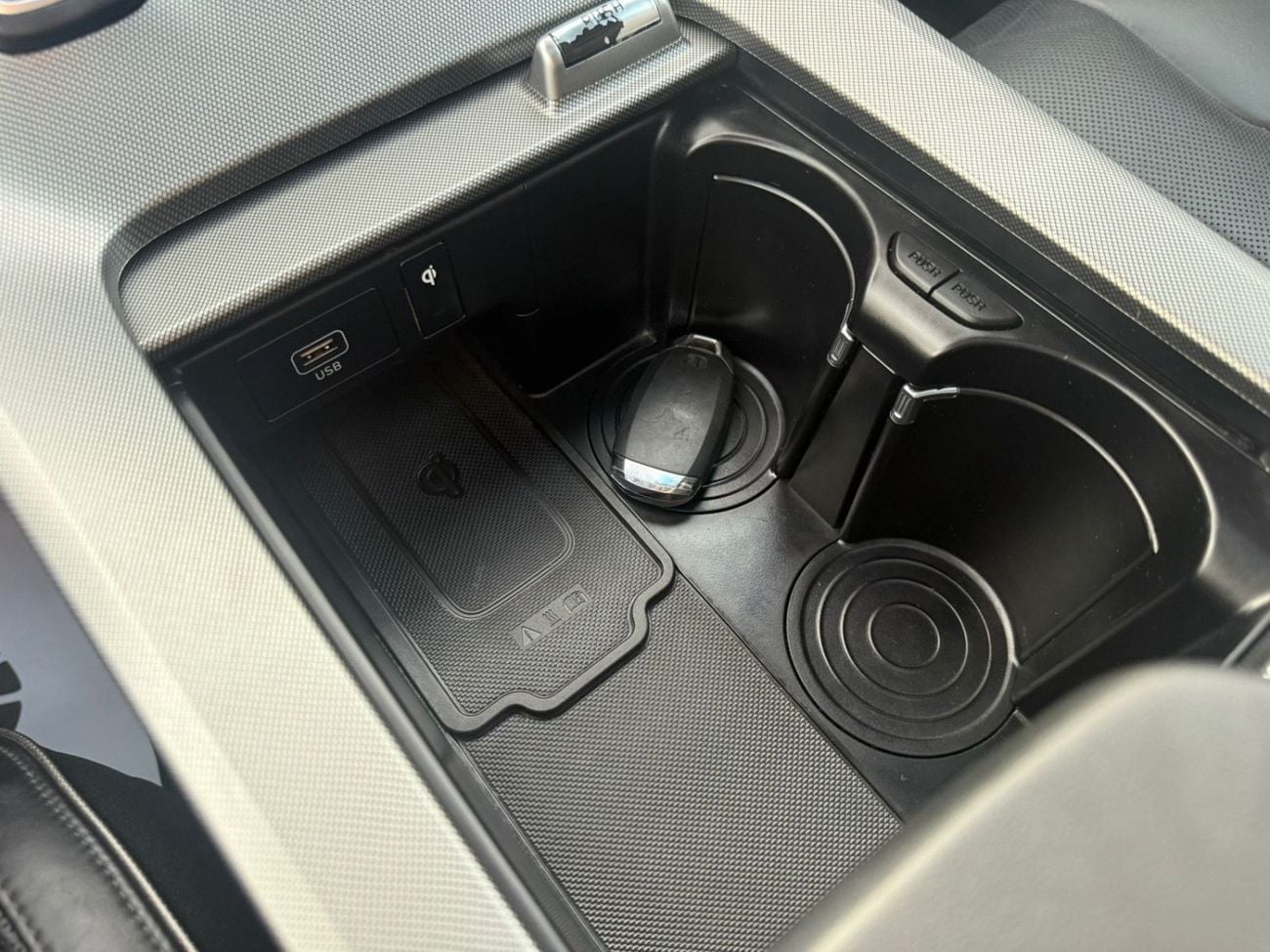 Hyundai Palisade PREMIUM NAPPA 2020 HYUNDAI PALISADE LIMITED DOUBLE SUNROOF 360CAMERA FULL OPTIONS IMPORTED FROM USA