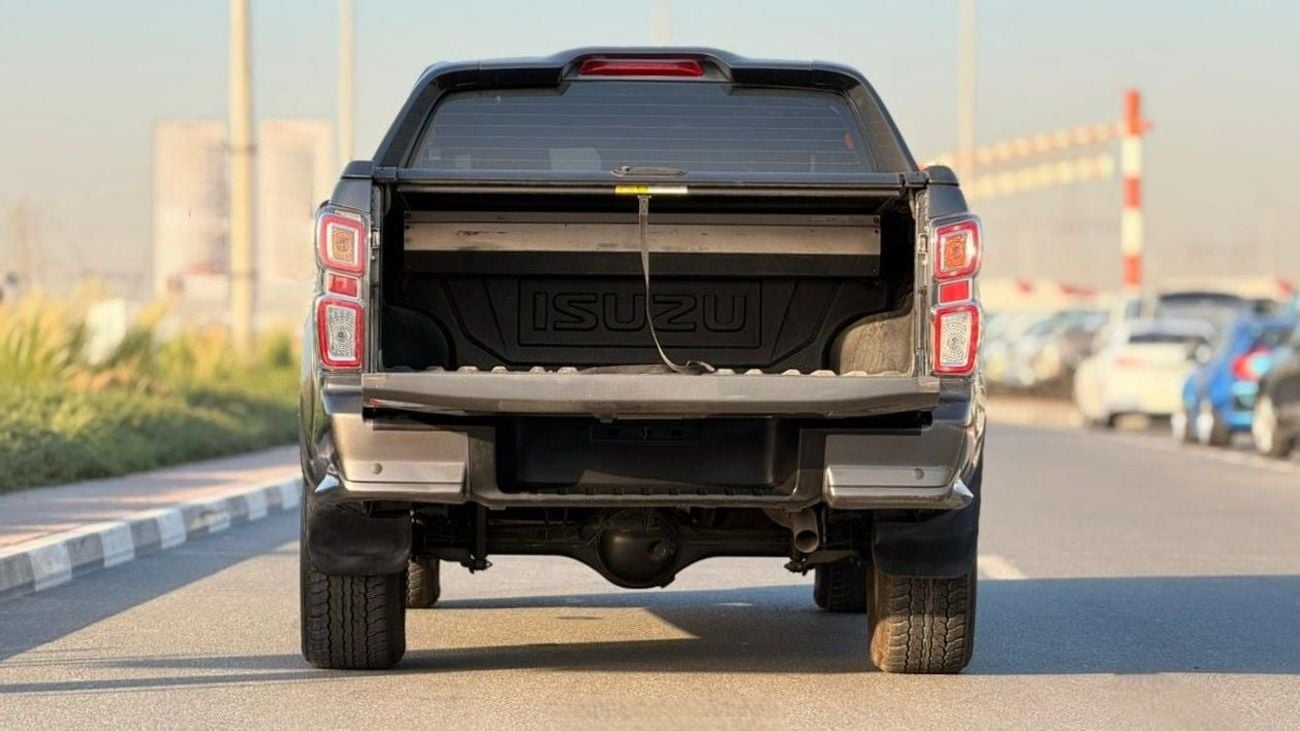 Isuzu D-MAX 2024 | 3.0L DIESEL | AT | RHD | CRUISE CONTROL | BOOT COVER | SPORTS BAR | STEERING CONTROL SWITCHES