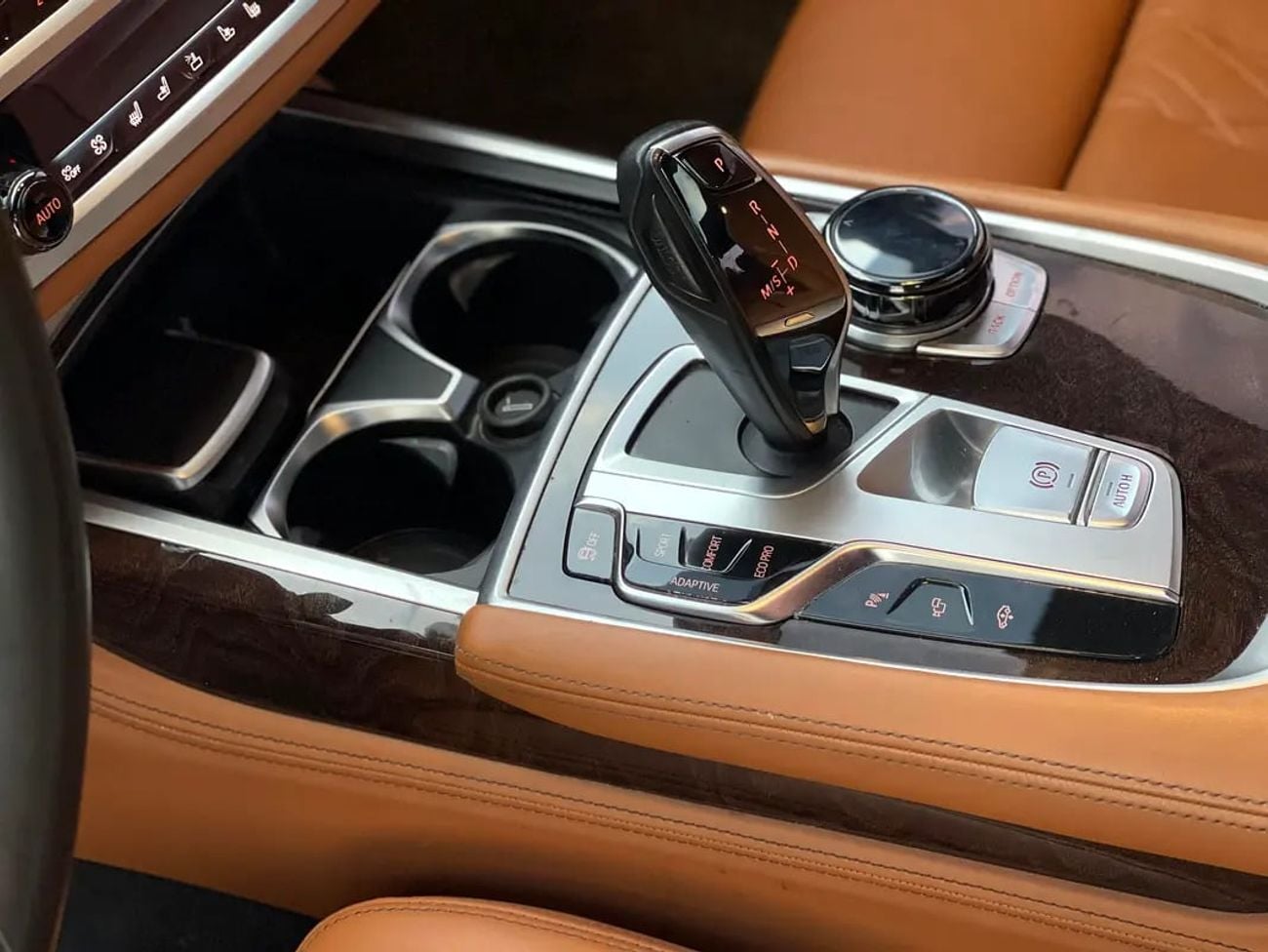 بي أم دبليو 750Li 750Li xDrive GCC Specs - Pristine Condition