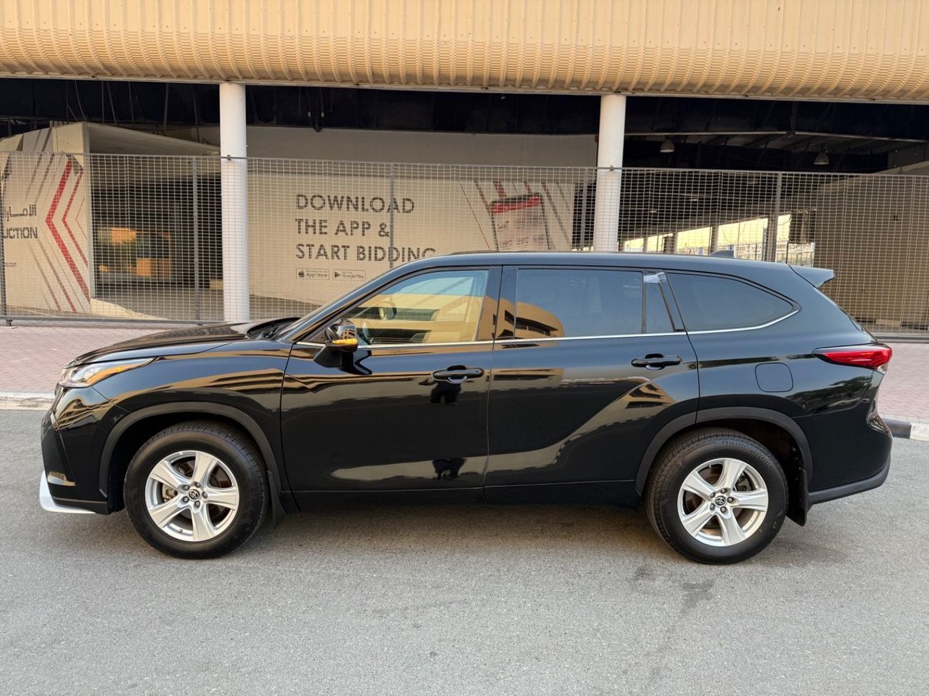 تويوتا هايلاندر LE 2.5L