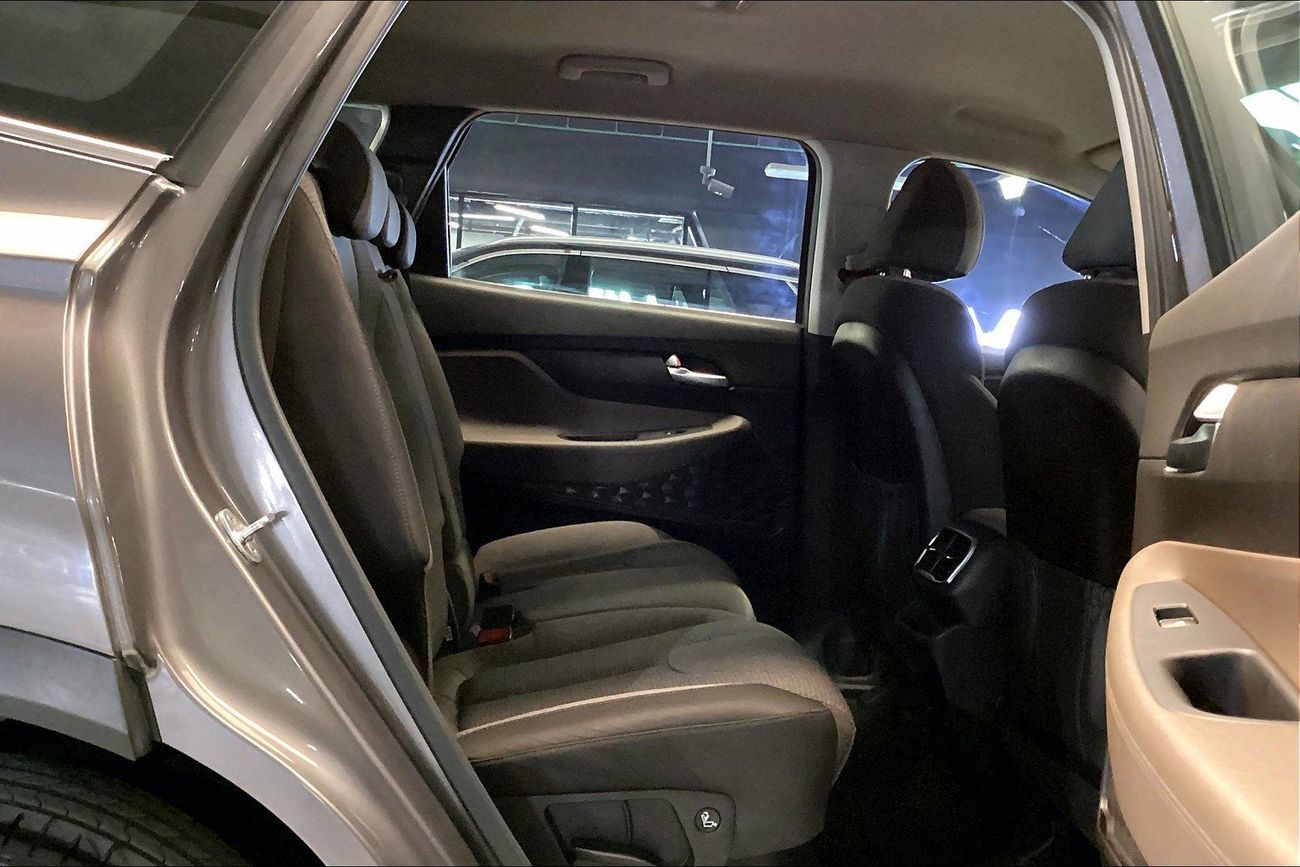 Hyundai Santa Fe Smart | National Day Celebration | Guaranteed Warranty | 0 Down Payment