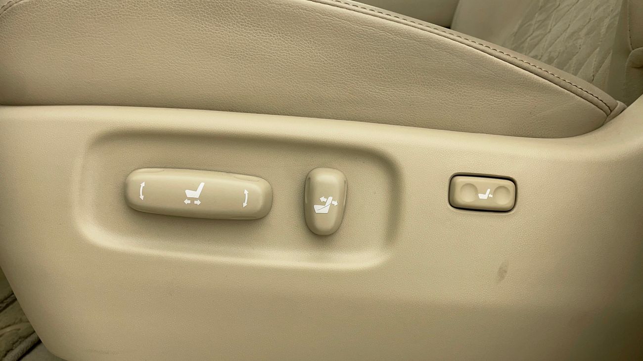 تويوتا لاند كروزر GXR GT 4 | بدون دفعة مقدمة | اختبار القيادة في المنزل