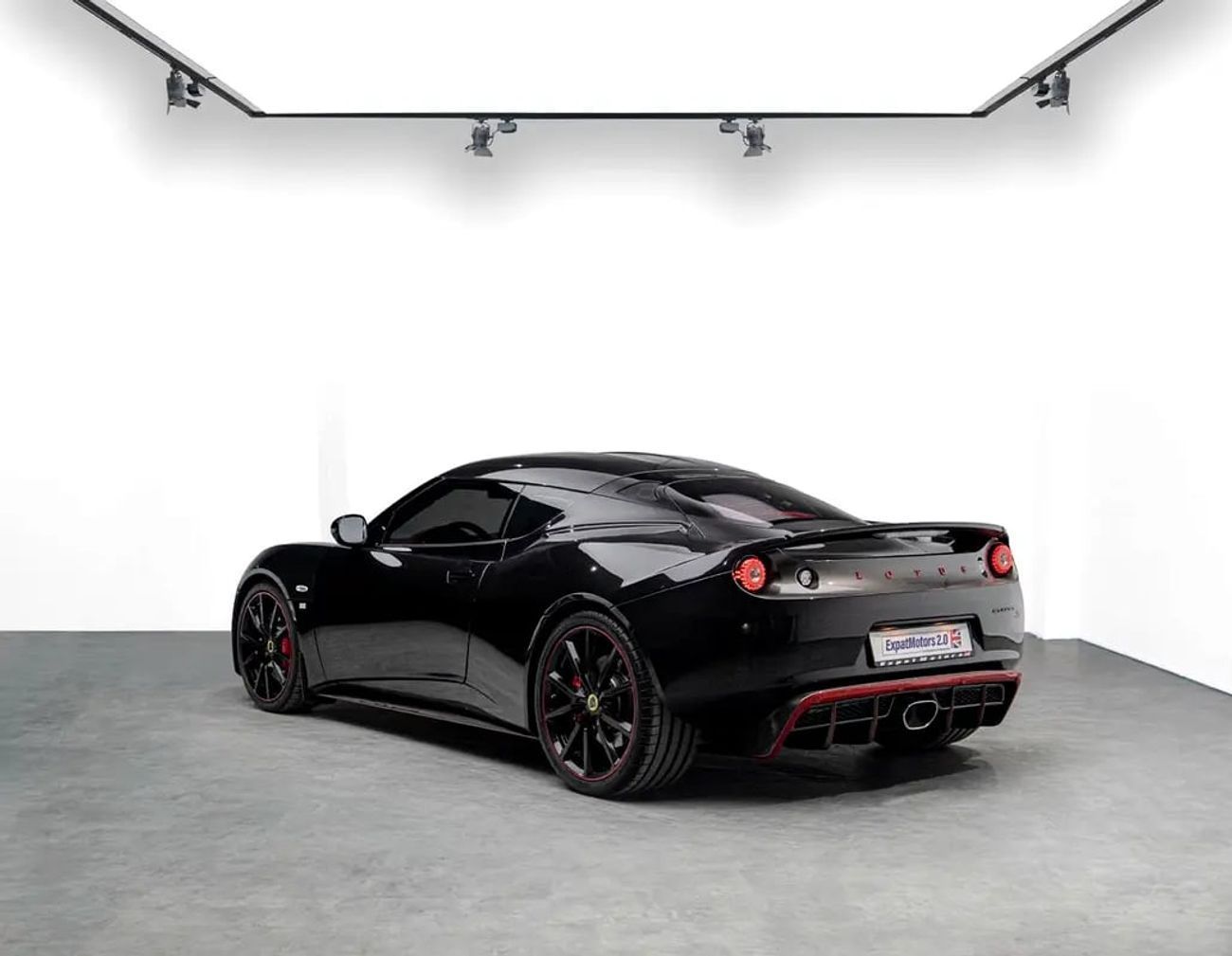 لوتس إيفورا S