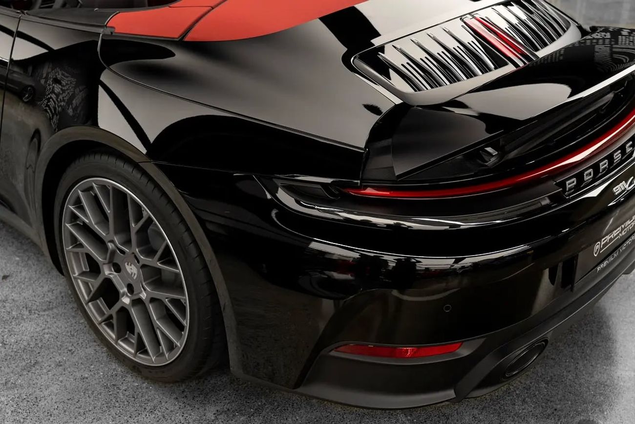 Porsche 911 Carrera 4 3.0L (444 HP) Convertible