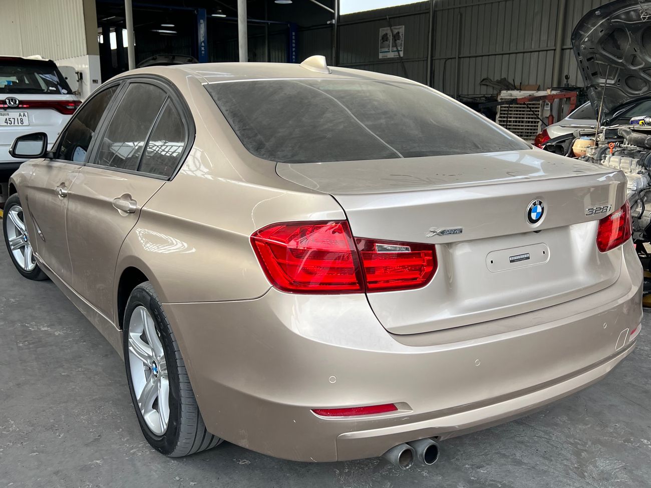 BMW 328i