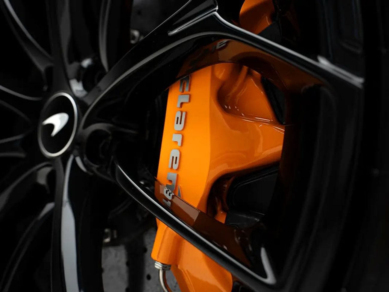 McLaren Artura GCC Spec | Dealer Warranty | Full Carbon Package
