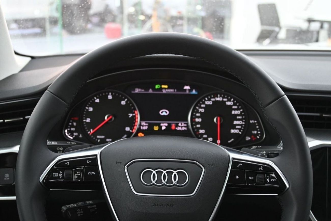 أودي A6 AUDI A6 Avant 2.0L Petrol A/T 45TFSI S-Tronic