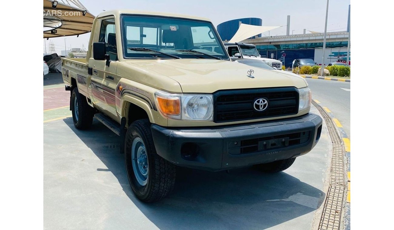 Toyota Land Cruiser Pick Up