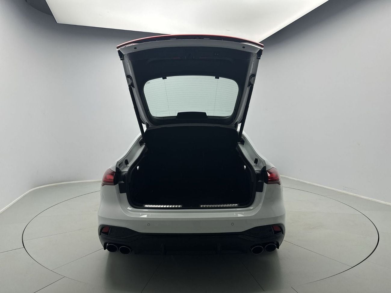 Audi S5 S-LINE Sedan TFSI 367hp (Ref# 18815)